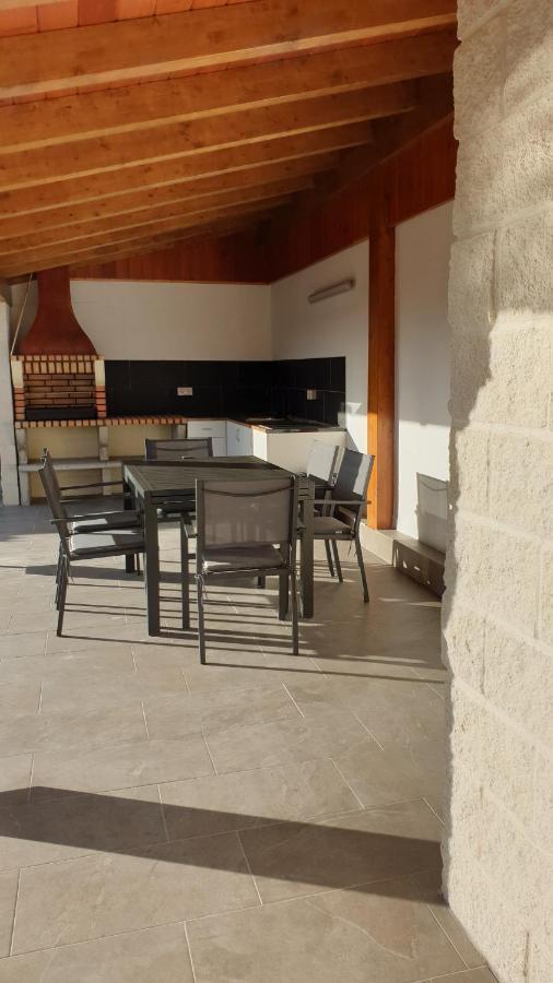 فيلا Casa Con Piscina Y Barbacoa Freixido المظهر الخارجي الصورة