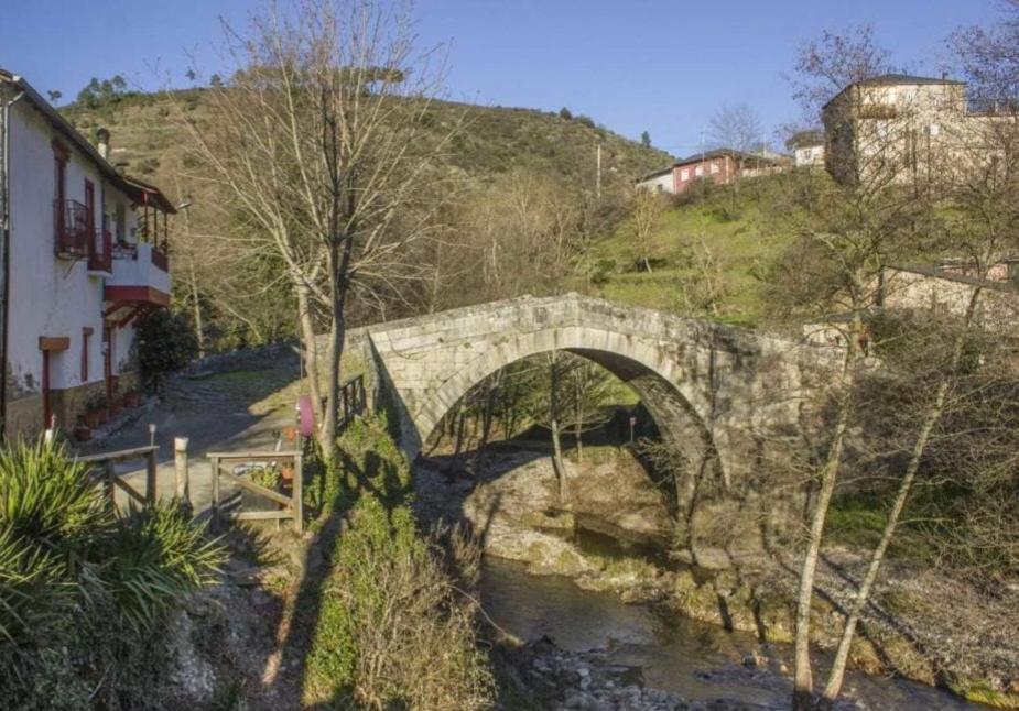 فيلا Casa Con Piscina Y Barbacoa Freixido المظهر الخارجي الصورة